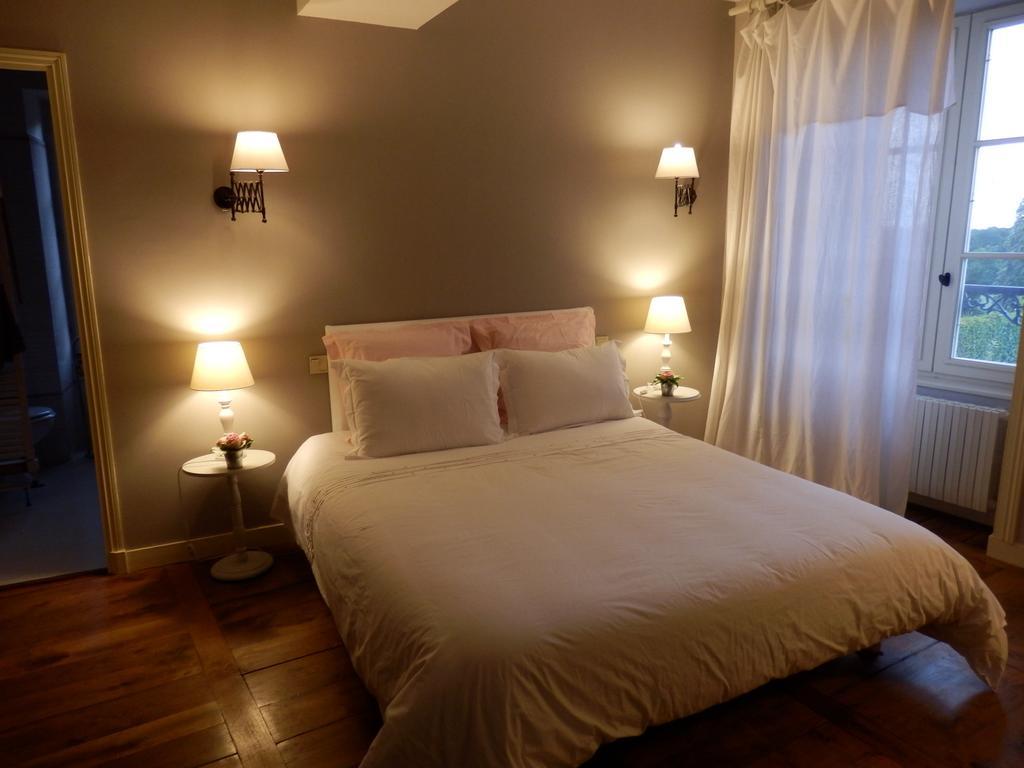 Au Presbytere De Dagmar Erbree Room photo